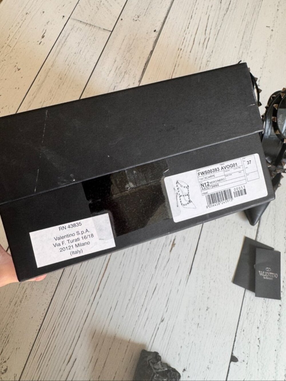 Valentino Garavani - Matte Black Rockstud Leather Pumps - Picture 4 of 7
